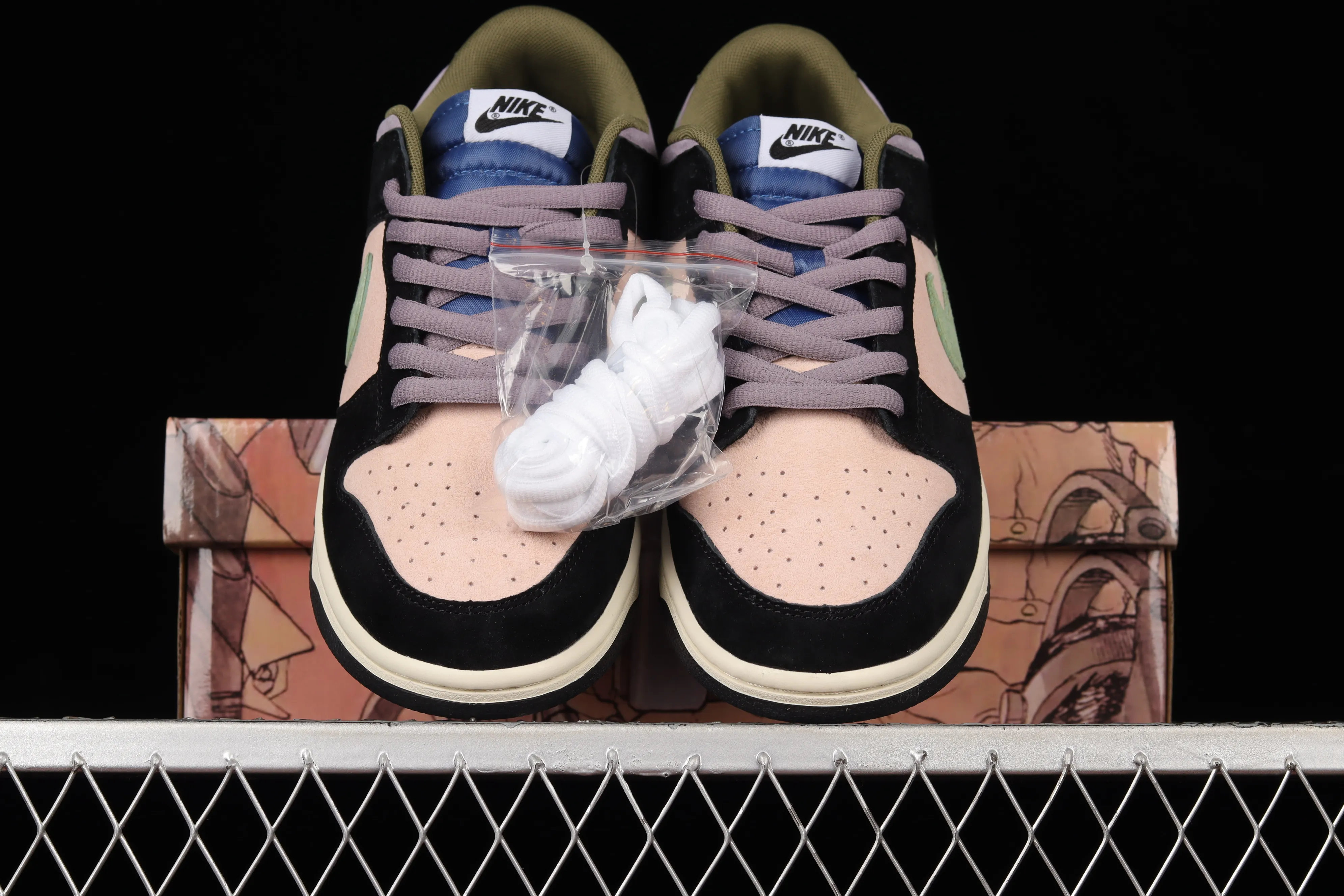 All Categories Nk SB Dunk Series Nk SB Dunk Low Low-top sneakers Otomo Katsuhiro x Nk SB Dunk Low "Steamboy OST" Otomo Katsuhiro co-branded SB low-top sports and leisure sneakers DO7412-989